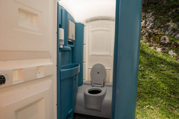 Best Construction site porta potty rental  in Deerfield, MI